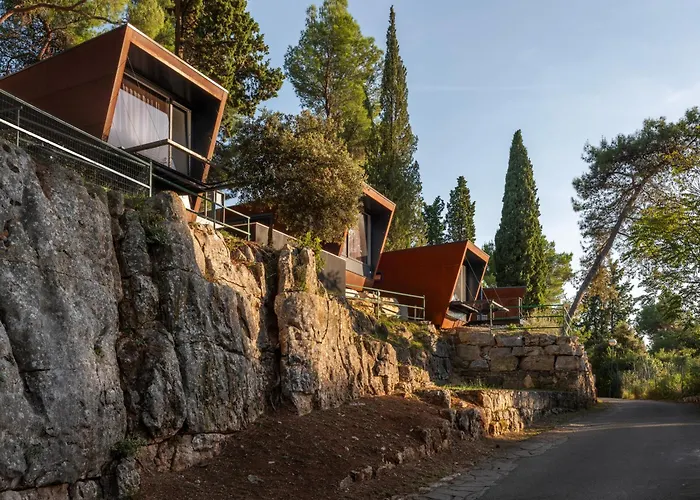 Porton Nature Hideouts